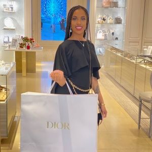 Meet your Posher, Daelin